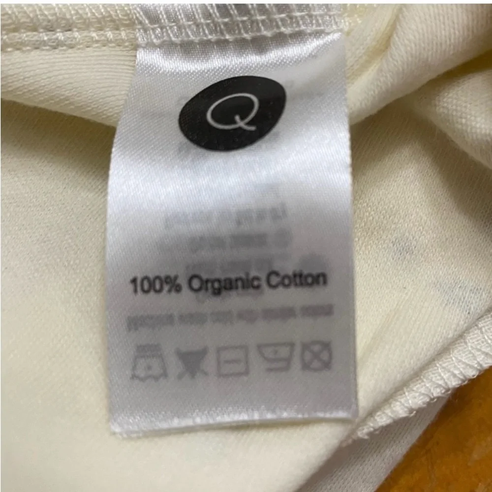 Last call! Quincy Mae Organic Cotton Romper, Ivory w/ Blue Stars, Leg Snaps, NWT - Picture 4 of 10